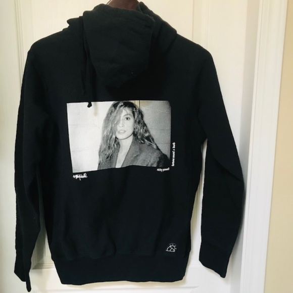 BURB X RICKY POWELL, RARE HOODIE CINDY CRAWFORD - Picture 2 of 5